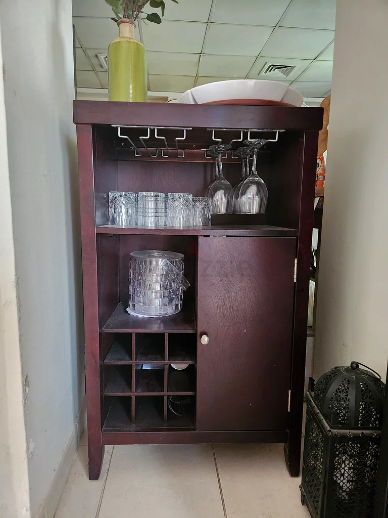 Small bar63221348646657111
