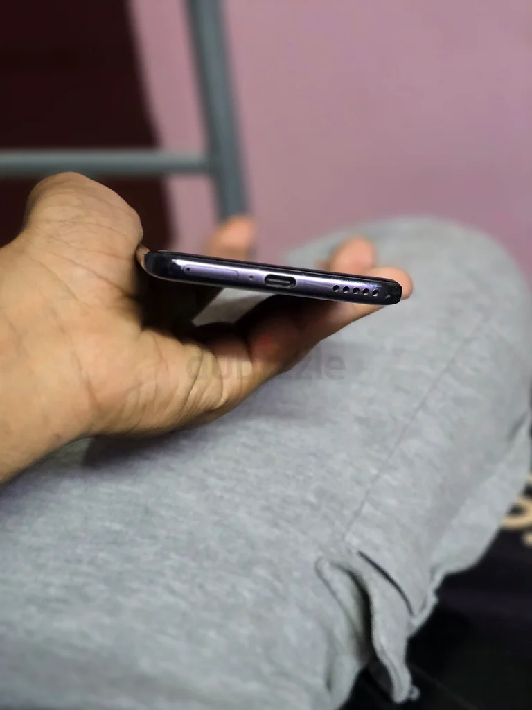 الهاتف: Honor 90 5G Pro، المعالج: Snapdragon 7 Gen 1 النسخة المُسرَّعة، الذاكرة العشوائية: 8 جيجابايت + 5 جيجابايت توربو، السعة التخزينية: 256 جيجابايت63214898408323112