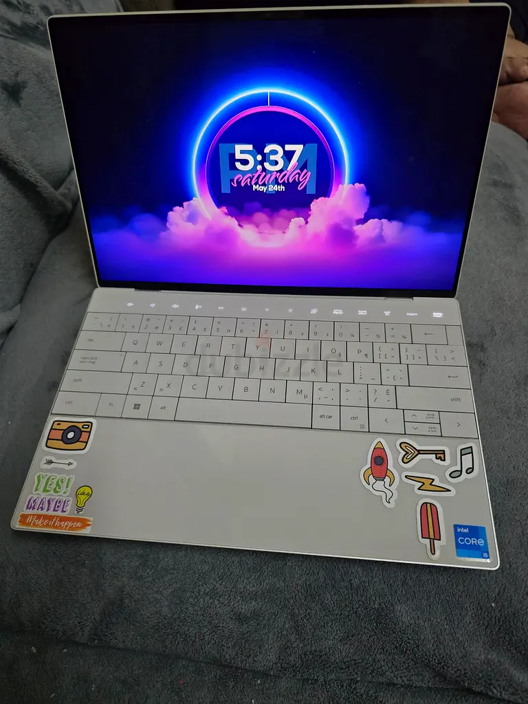 Dell XPS 13 Laptop - Sleek Design and Powerful Performance!