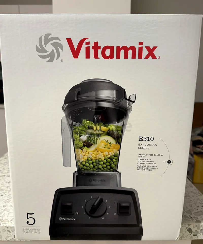 Vitamix E310 with warranty63265101800450111