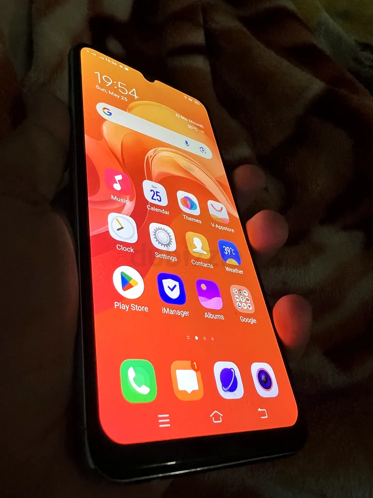 Vivo S1 4gb ram 128 storage super amloed in display finger print63216357543298113