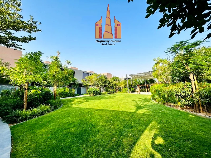 SPACIOUS BALCONY VIEW// CORNER 4BHK VILLA+MAJLIS62890342189953112