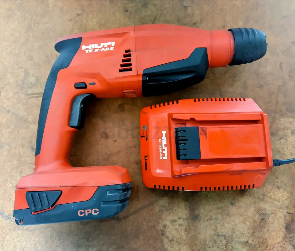 Hilti TE-2-A22 hammer drill machine63220825039362111