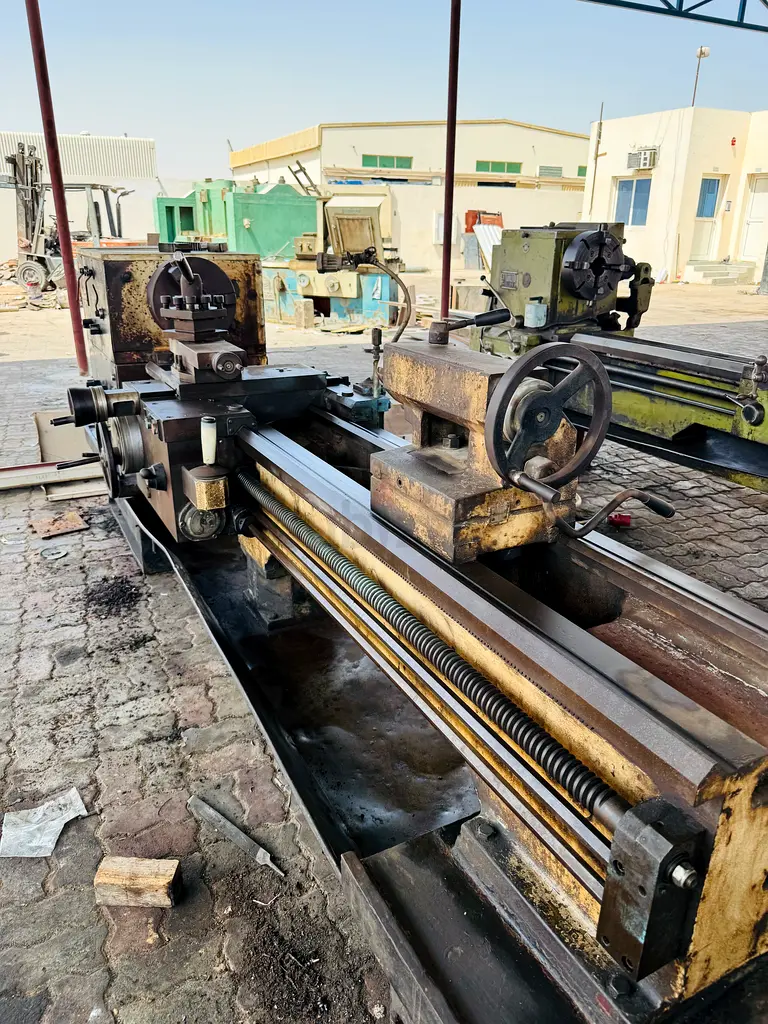 4 Heavy Duty Lathe Machine for Precision Work63257113656451116
