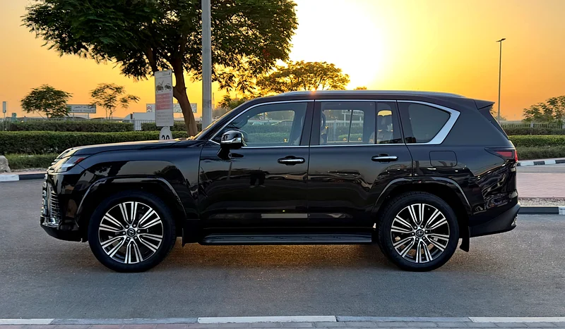 2023 Lexus LX600 Ash Wood, Dealer Warranty, GCC Specifications63149580333955113