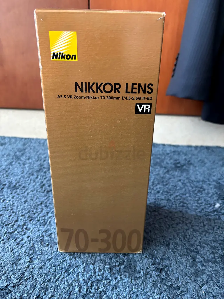 عدسة نيكون الزوم 70-300 مم f/4-5.6G