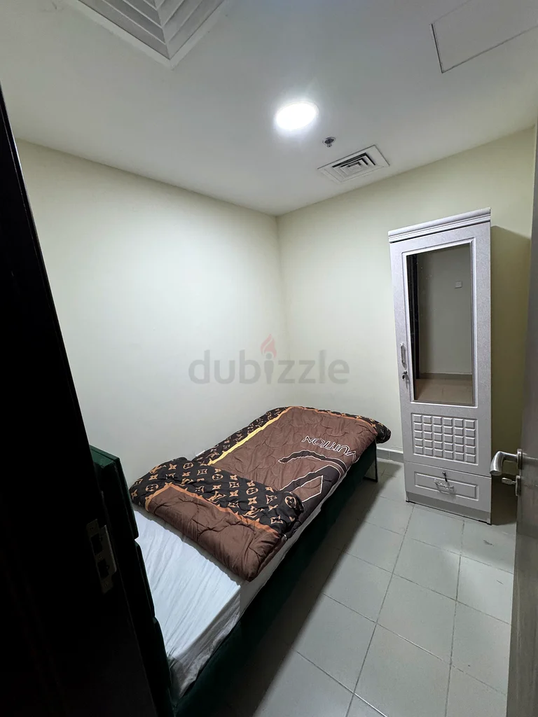 غرفة فردية مع حمام داخلي63797494091010113