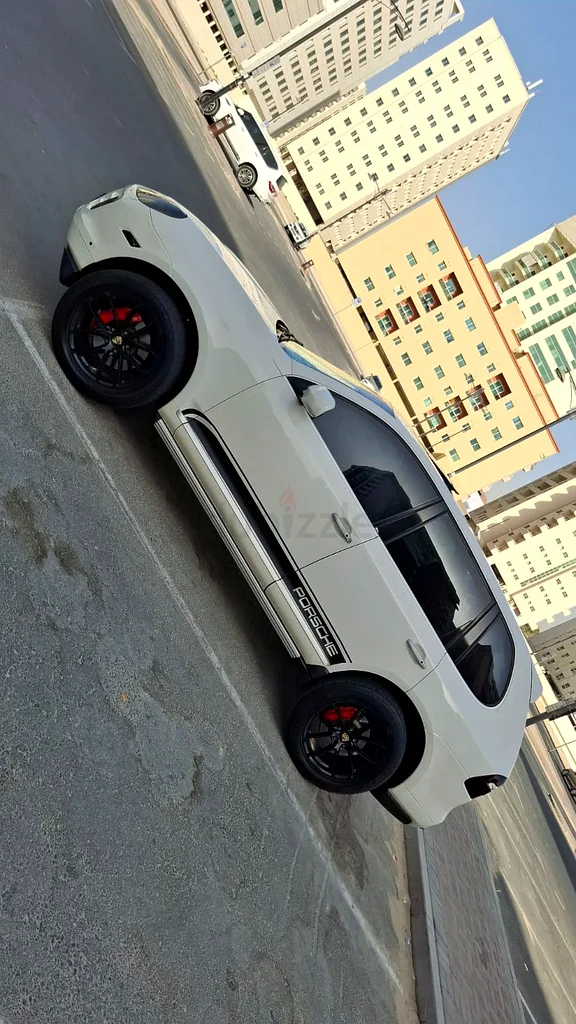 Porsche Cayenne S63145815351811113
