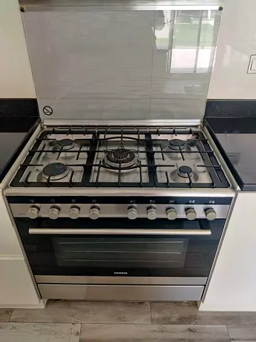 Siemens 90 cm Freestanding Gas Cooker With Sabaf Burners German Engineering Hg73G6357M
