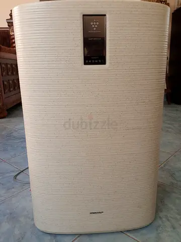 SHARP Model KC -C150E.      Air Purifier