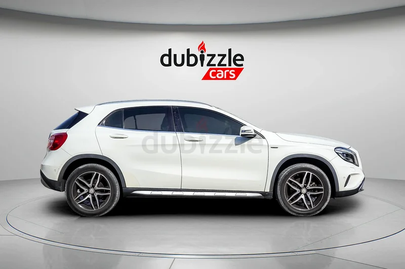 1073 درهم/شهر | مرسيدس بنز GLA 250 4Matic 2017 | مواصفات خليجية | المرجع#32361063164768548610113