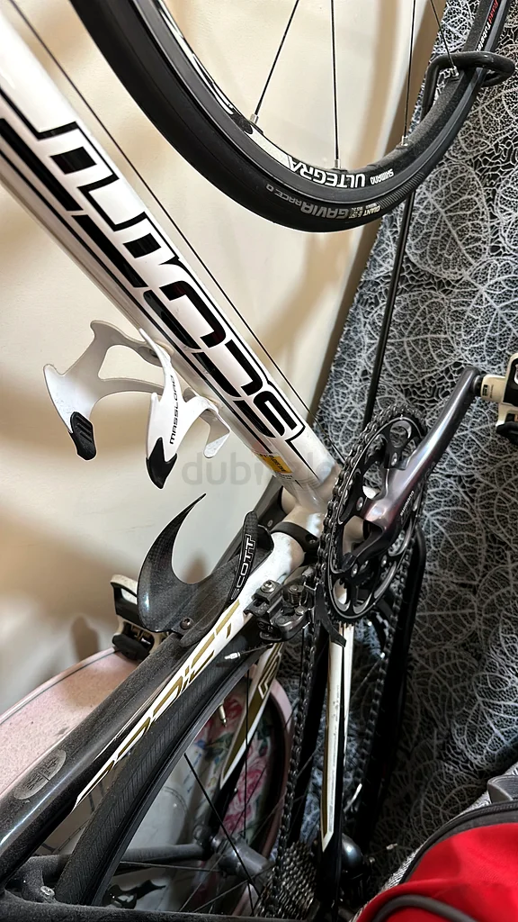 High-Performance Bike Handlebars with Grip Pads63246247785857111