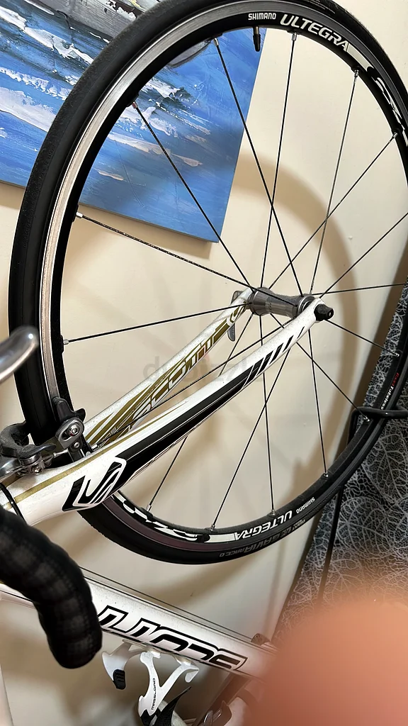 High-Performance Bike Handlebars with Grip Pads63246247785857113