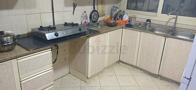 سرير تنفيذي لعازب في كيرلا/التاميل63218792547715112