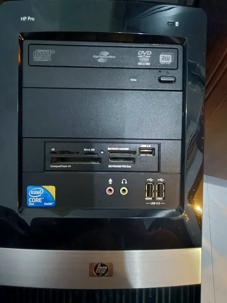 HP Desktop Intel core 2, AED 22063255000192001110