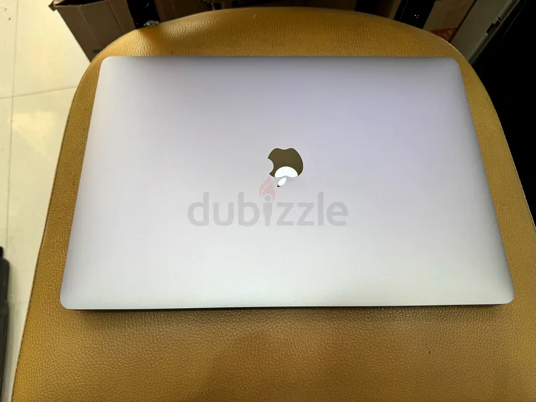 MacBook Pro 2019 A214163255535149314110