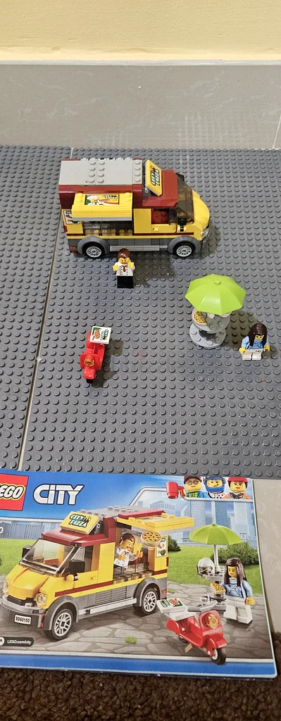Lego city 60150 Pizza Van63205356443138112