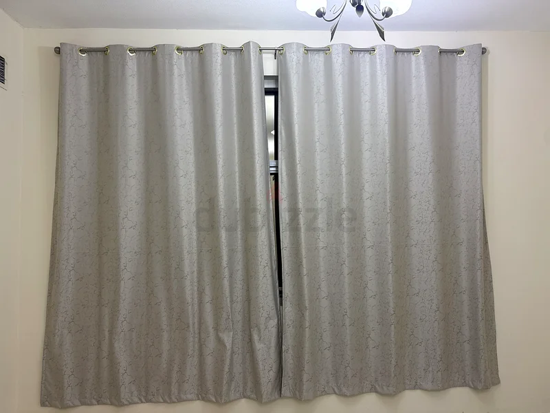 2 Total Blackout curtains632208199403541125