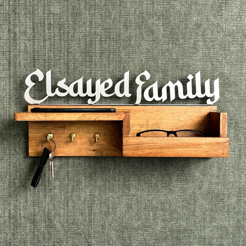 Personalized Wood  Metal Family Key Holder for Home Wall Decor63207893675779112
