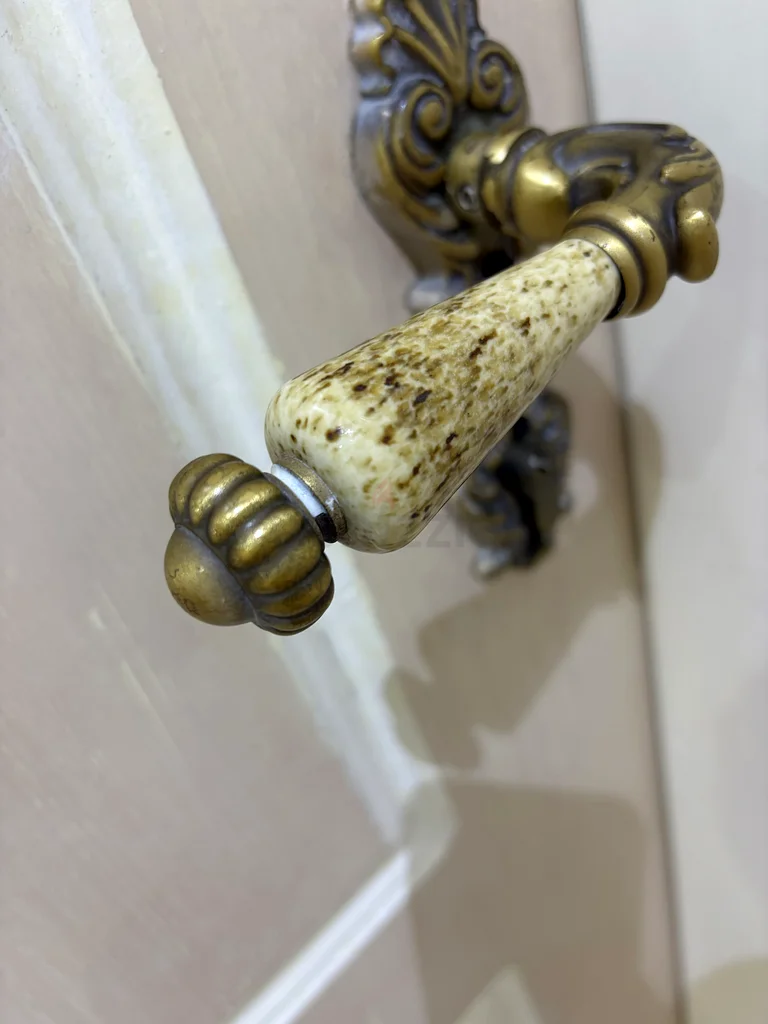 Classic porcelain door handles63222346640387112