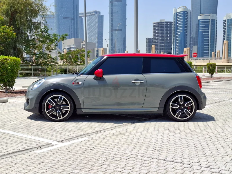 AED 775/month | 2018 MINI Cooper John Cooper Works | GCC Specs | Ref#32322463134498617731114