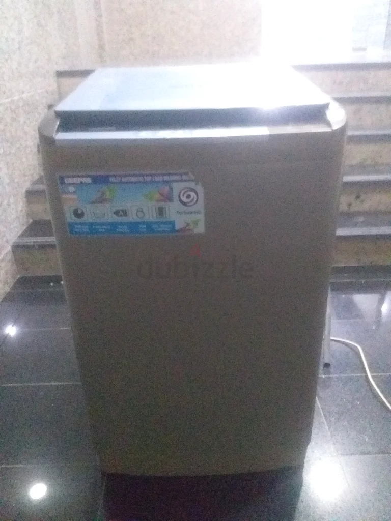 Geepas washing machine top load 8kg  in good condition for sale63245216992386112