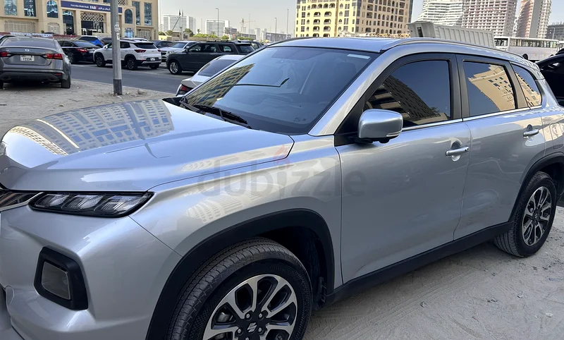 موثوق ومتين: سوزوكي جراند فيتارا للبيع – حالة ممتازة!631359739709471124