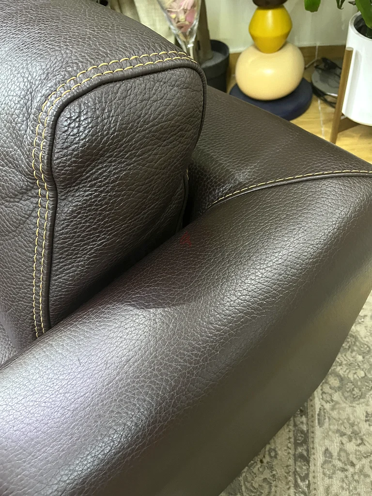 ROCHE BOBOIS Beautiful Leather Arm Chair62863819756801112