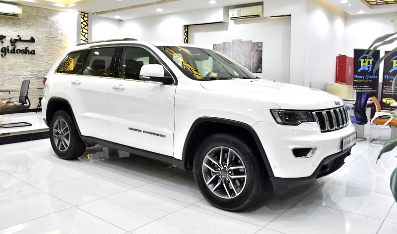 AED 1,282 EMI at 0% DP | Jeep Grand Cherokee Laredo (2020 Model) in White Color, GCC Specifications63225310692739112