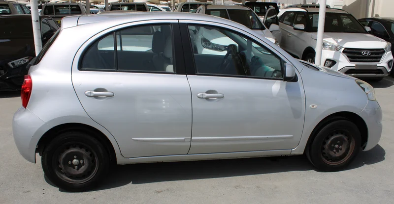 NISSAN MICRA GCC 201962931643680642113