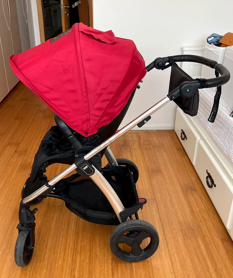 Stroller Frame in Excellent Condition63205360241283115