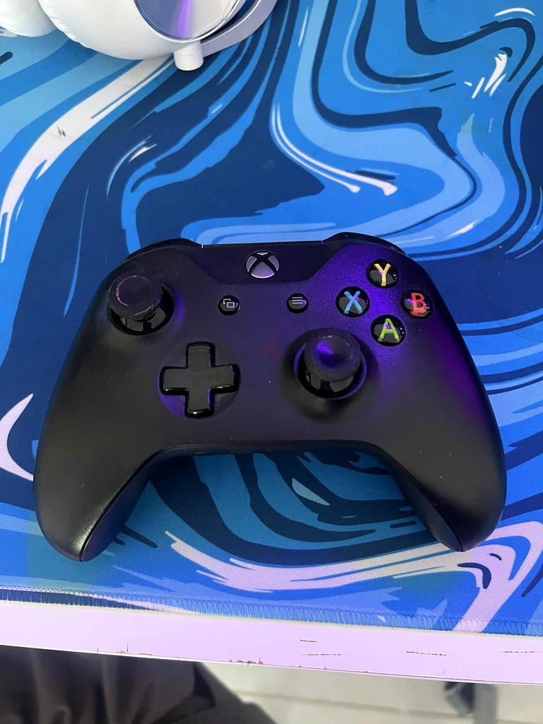 وحدة تحكم Xbox63229684739331110
