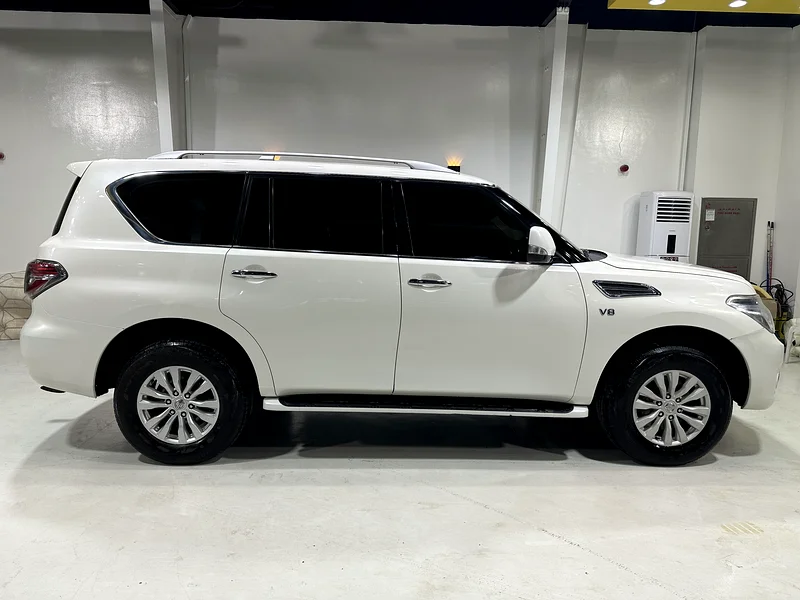 Nissan Patrol SE 201563139214465666111