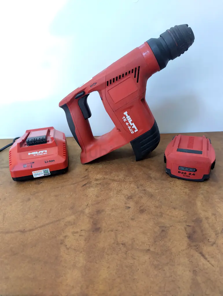 Hilti Te-4-A22 DRILL MACHINE63220825111427111