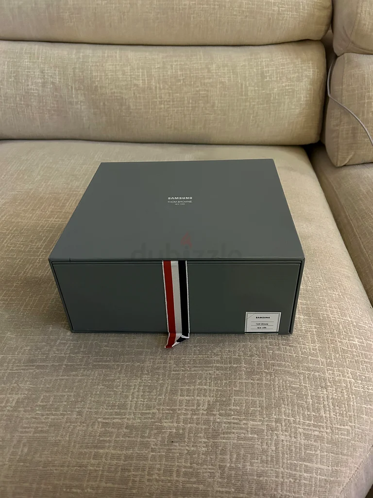 Flip Z SAMSUNG THOM BROWNE63221850952963114