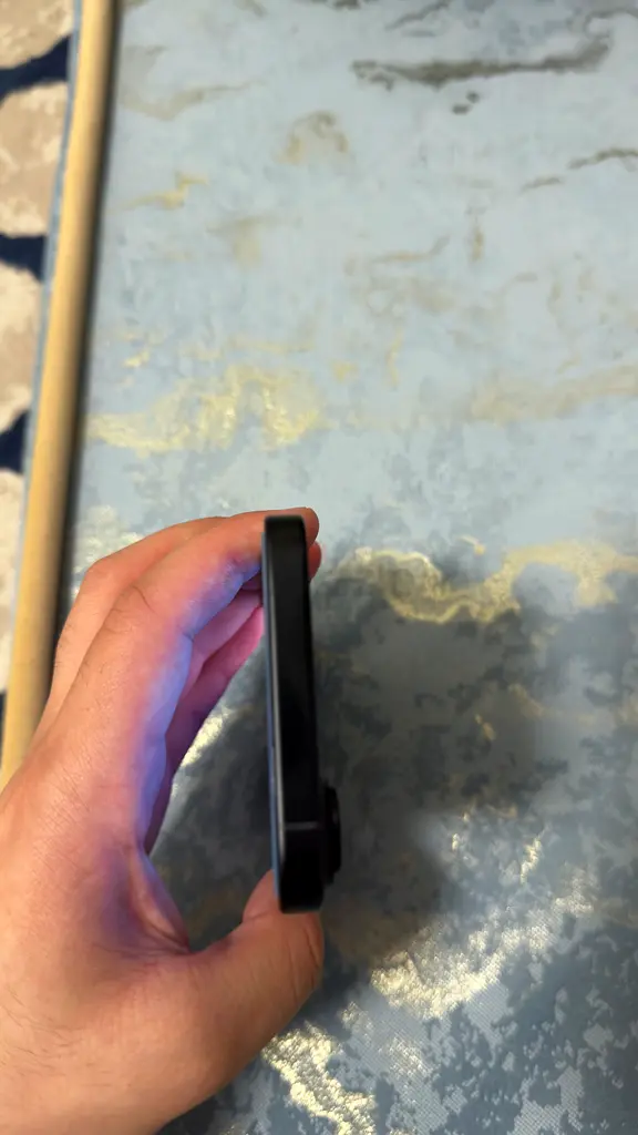 iPhone 1663213936299139117