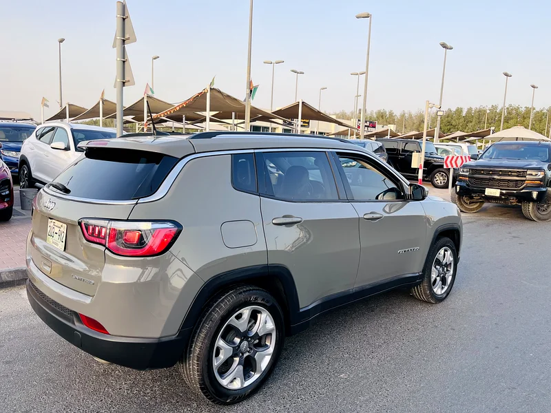 Jeep Compass 2020 / Low mileage / Very clean car63139710797699114