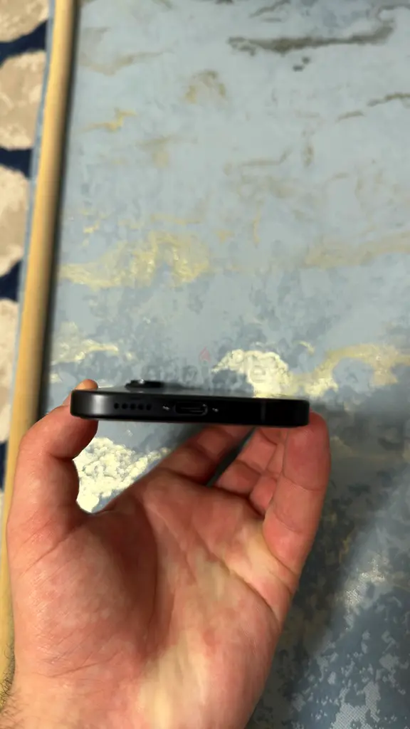 iPhone 1663213936299139116