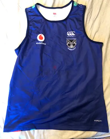 B/N-/CCCanterbury/ of NZ/ Vodafone Warriors Men’s Rugby Training Vest-Size XLarge-NEW