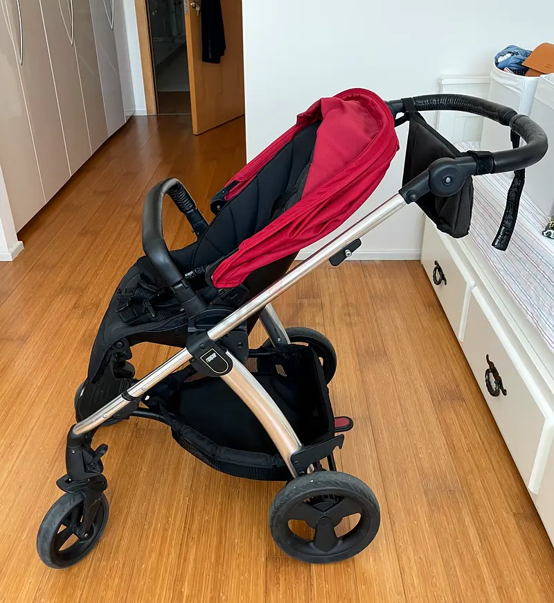 Stroller Frame in Excellent Condition63205360241283116