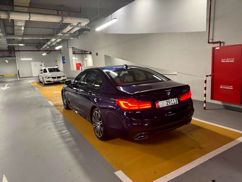 Bmw 530i M-kit 201963142584357121111