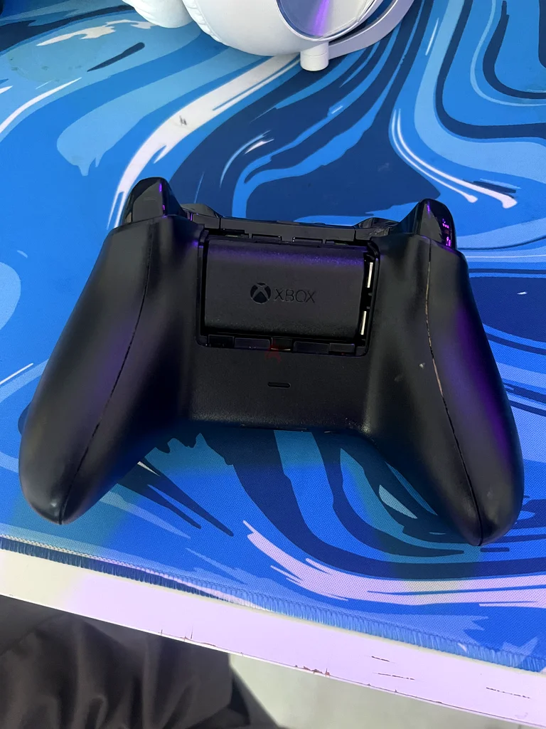 وحدة تحكم Xbox63229684739331111