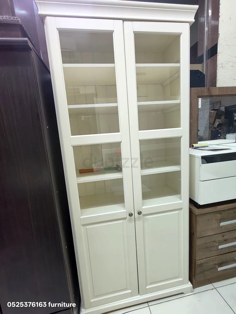 Kitchen cabinet 2 door half glass63219825094529111