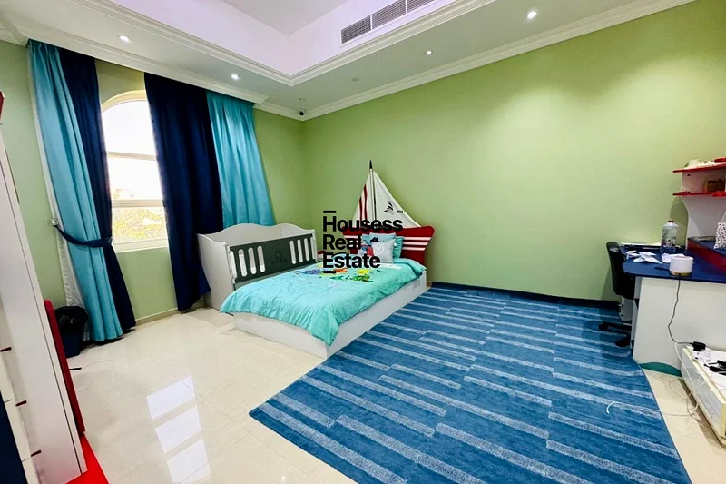 Big-Layout | Semi-furnished | Modern Style62890349191937111