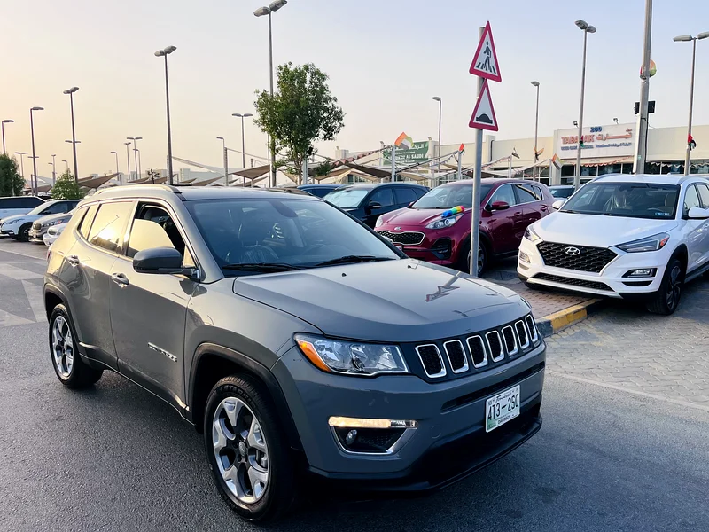 Jeep Compass 2020 / Low mileage / Very clean car63139710797699111
