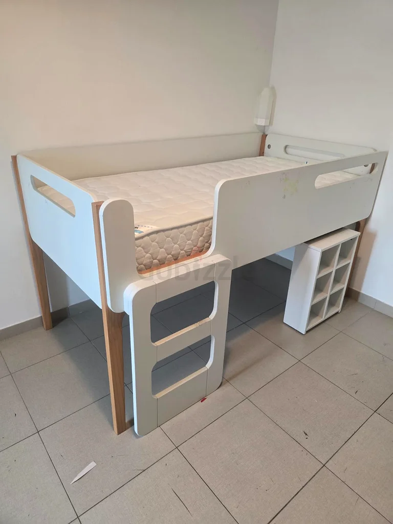 Modern Kids Loft Bed with Storage63220328569859111