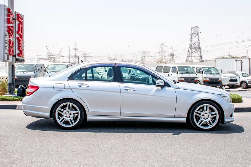 Mercedes Benz C300 3.0Ltr (2010) Import from Japan63158338886274113