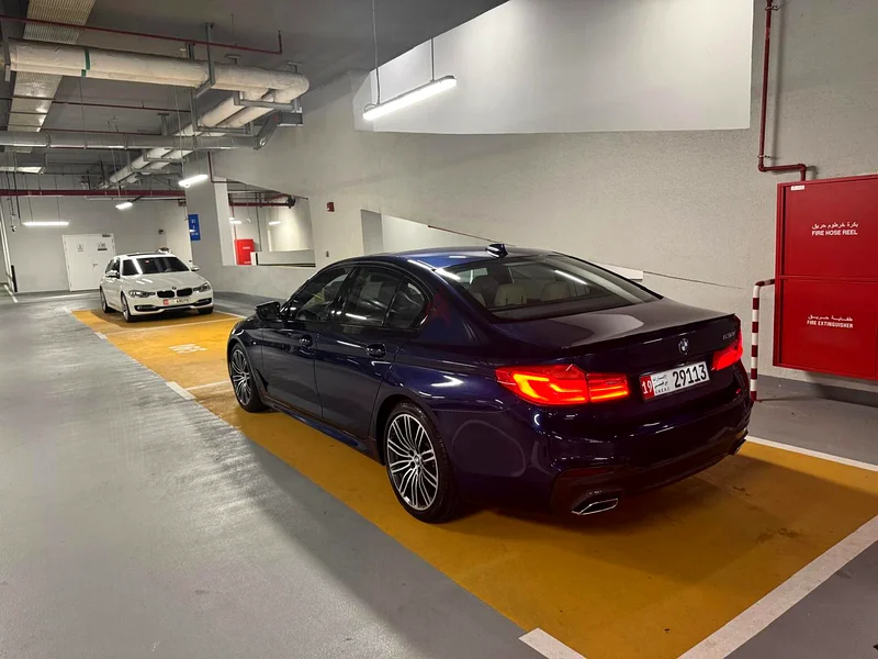 Bmw 530i M-kit 201963142584357121114