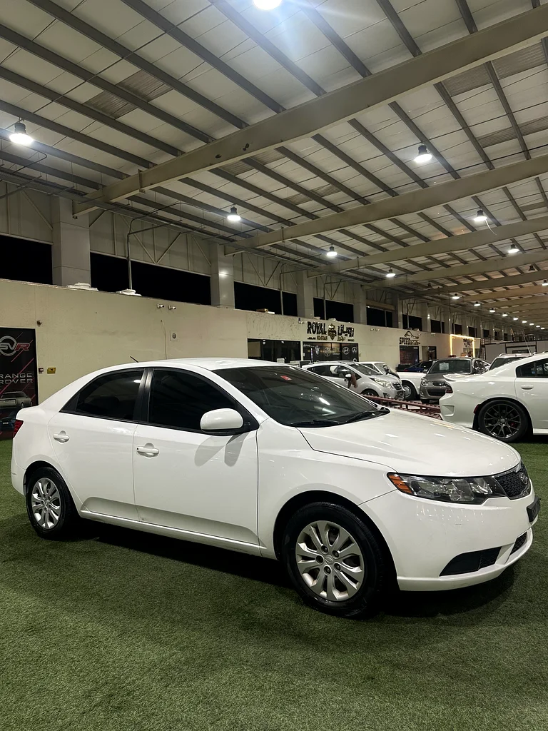 KIA / GCC / 2013 / IN PERFECT CONDITION63173123534593112