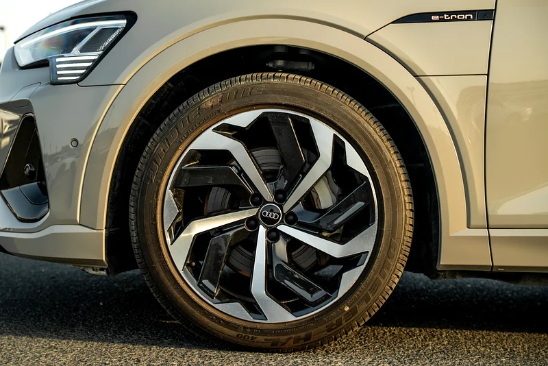 2022 E-Tron S Sportback 55 | GCC | Electric | Under Warranty | Low Mileage63168027378434112